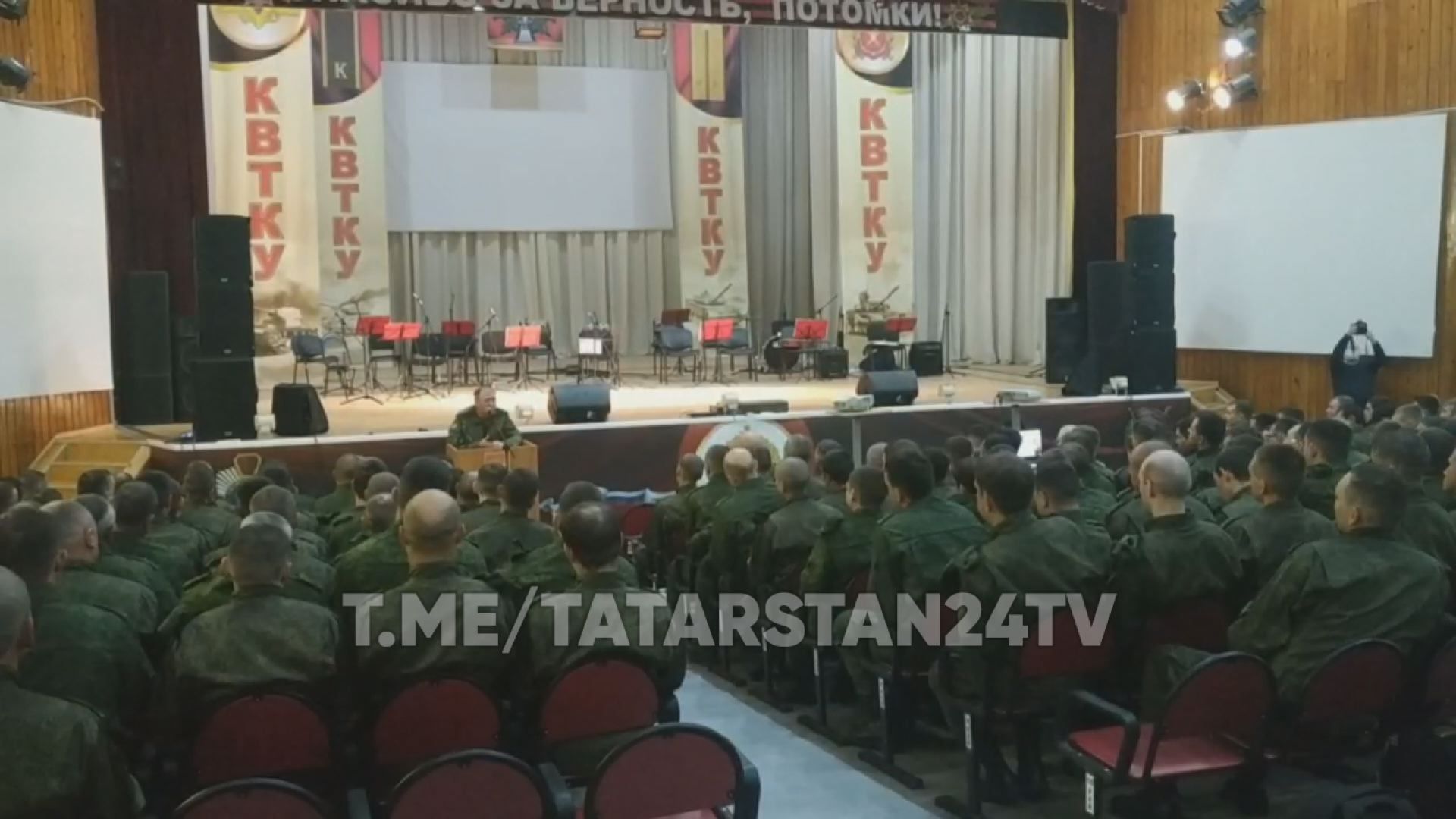 В Казанском танковом училище для мобилизованных организовали концерт