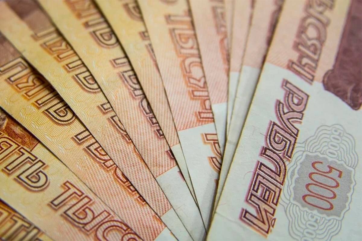 В Казани на зарплаты бюджетников потратили более 17,3 млрд рублей