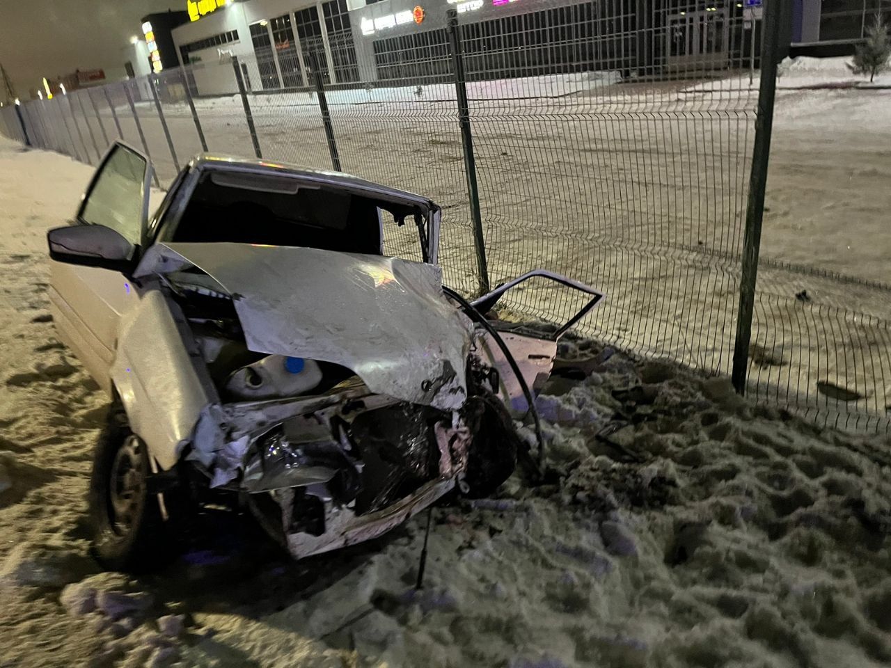 Молодой водитель погиб при столкновении легковушки и Газели в Челнах