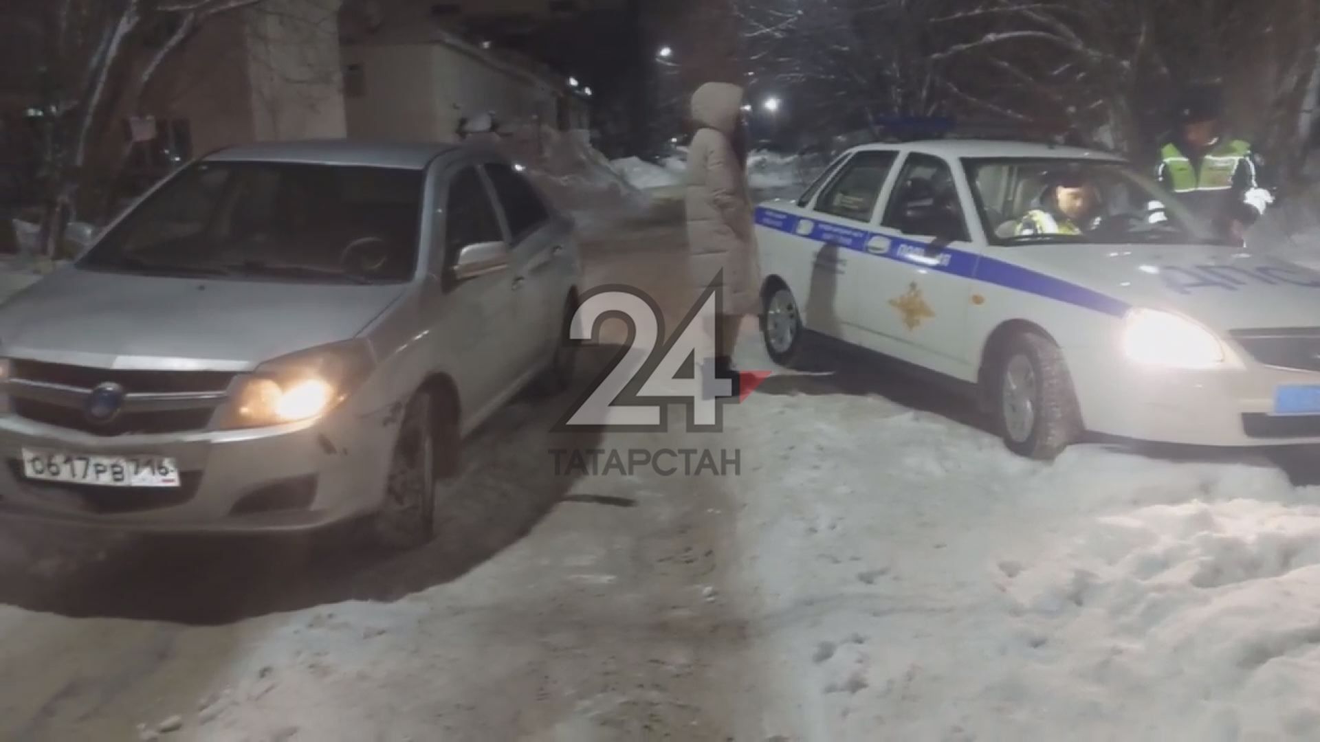 Пьяные молодожены поехали кататься по ночной Казани и попались полицейским