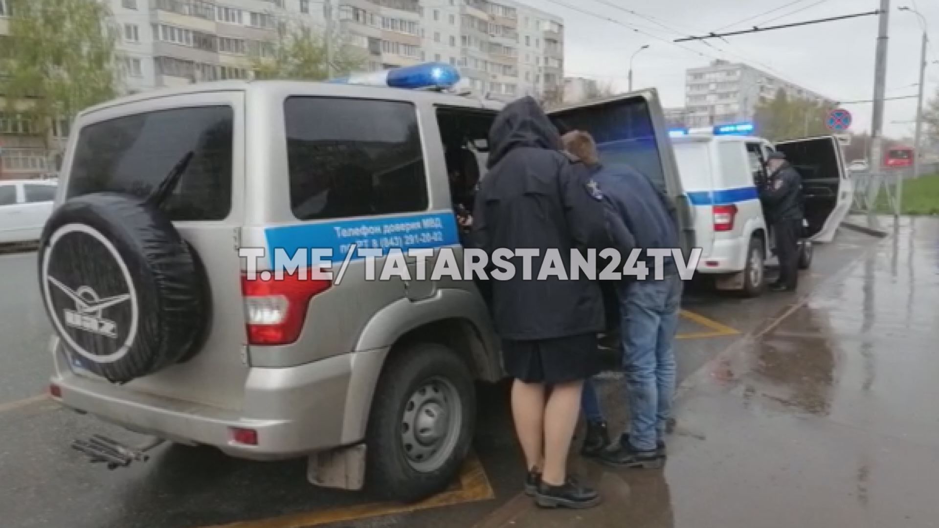 Жители Казани устроили массовую драку в баре из-за девушки