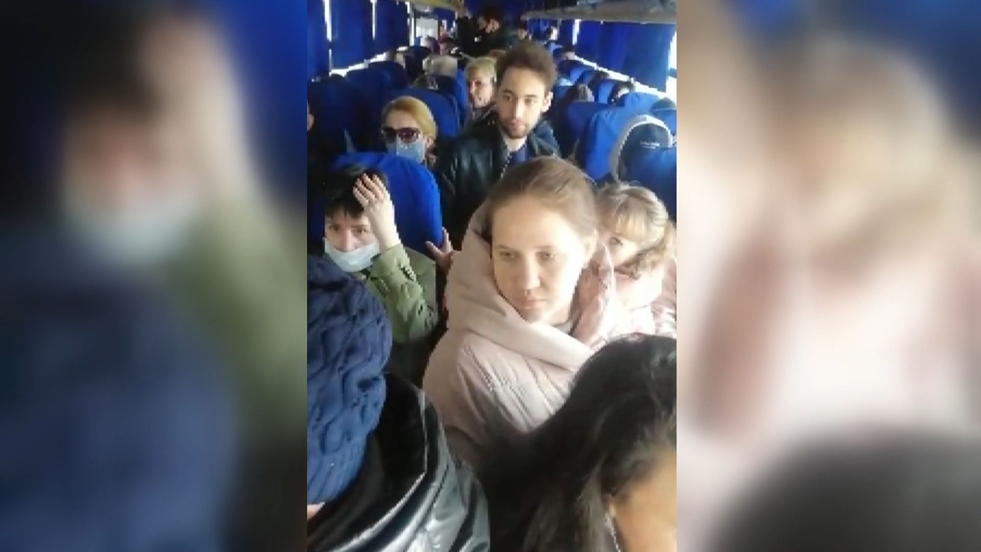 Не устраивает  сдайте билет: жителям Лаишево пришлось два часа, стоя в автобусе, ехать домой из Казани