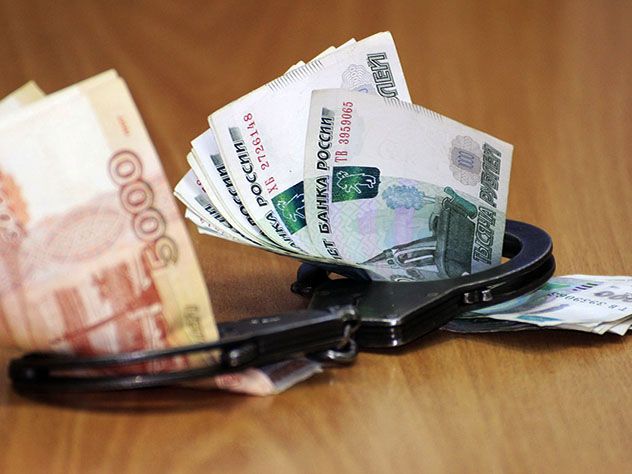 В Казани задержали пристава-дознавателя по подозрению во взятке в 400 тысяч рублей