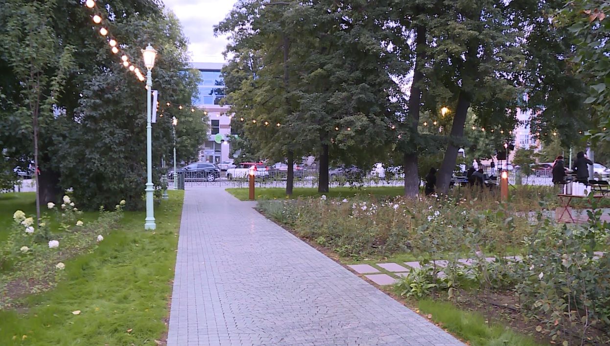 Сад печали открылся в Казани на Юнусовской площади