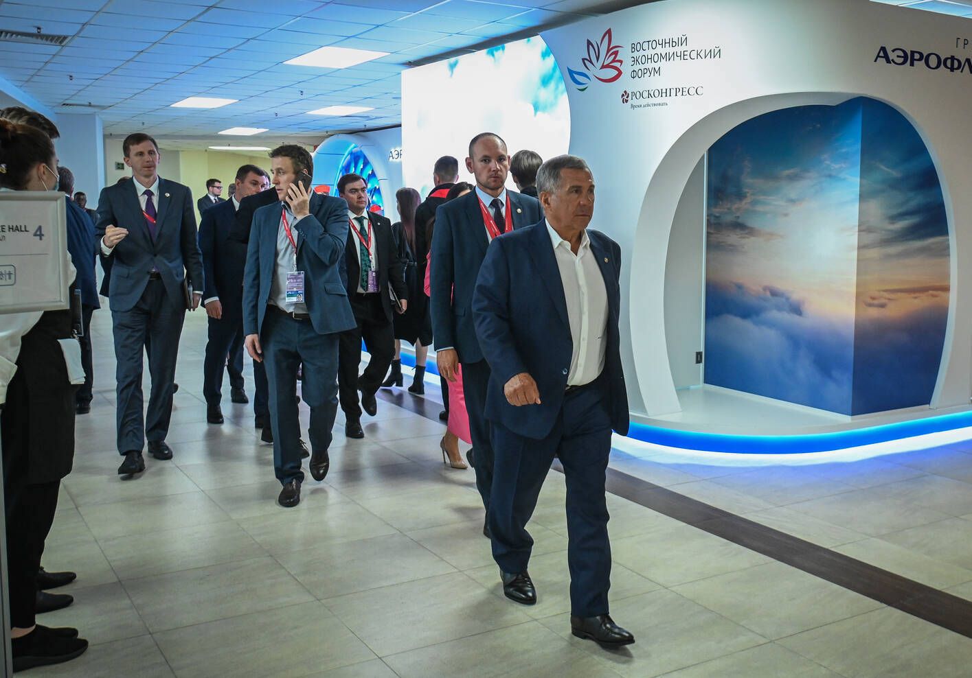 Восточный экономический форум и бюджет Татарстана на три года: главное за Неделю с президентом
