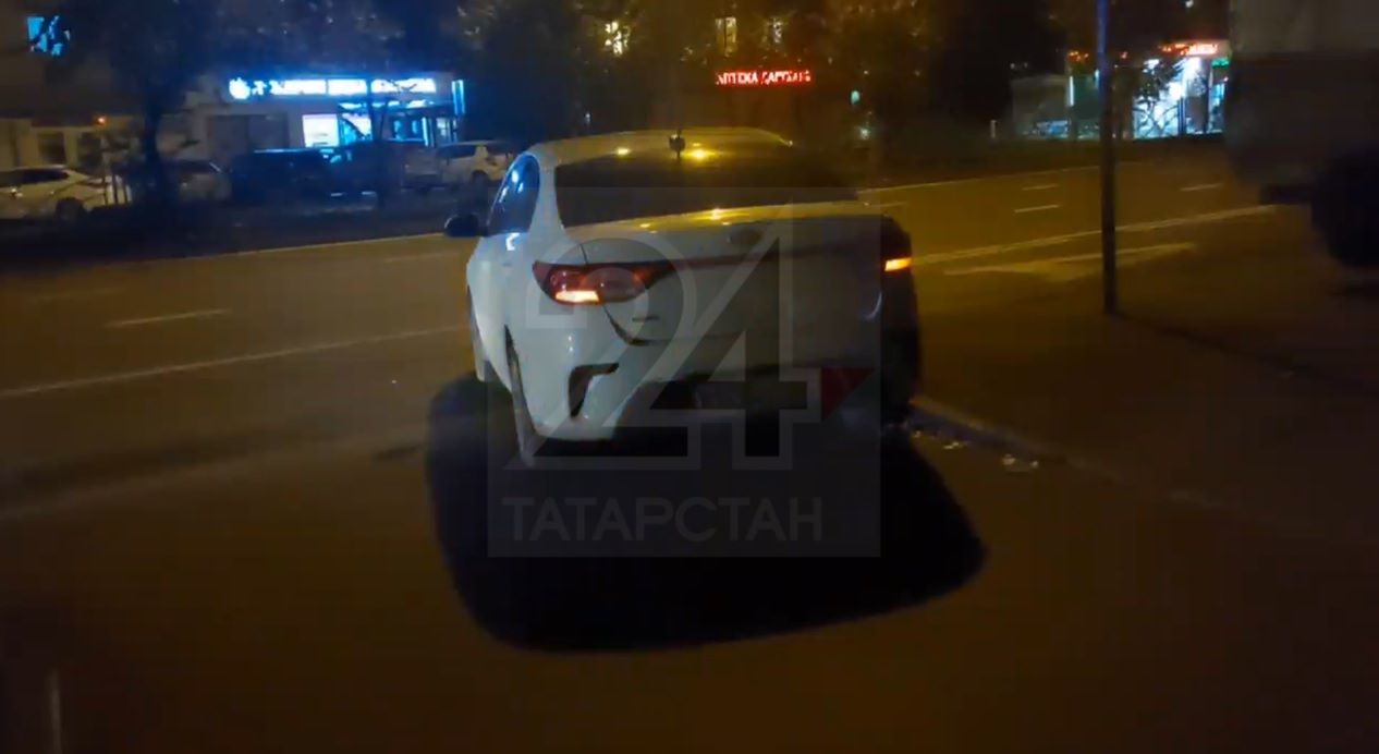 В Казани таксист сбил пешехода, но он его простил
