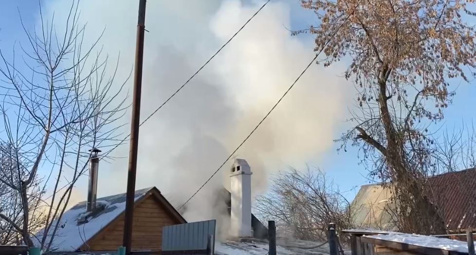 Во время пожара в одном из казанских домов скончался парализованный престарелый мужчина