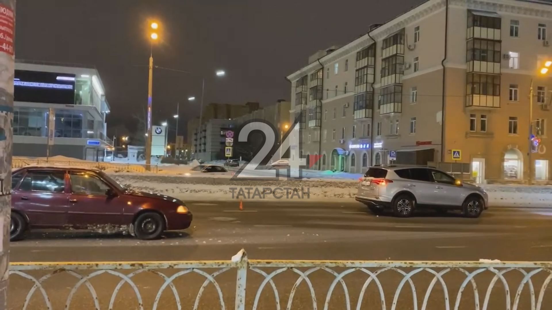 В Казани 19-летний автомобилист столкнулся с иномаркой из-за скользкой дороги