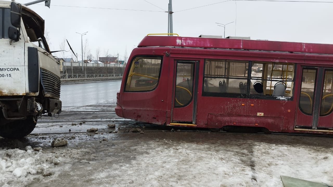 Движение трамваев в Казани восстановлено