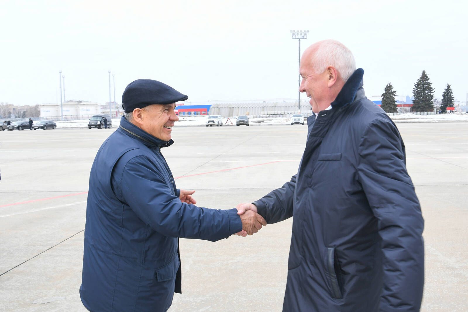 Сергей Чемезов посетил в Казани авиационный и вертолетный заводы