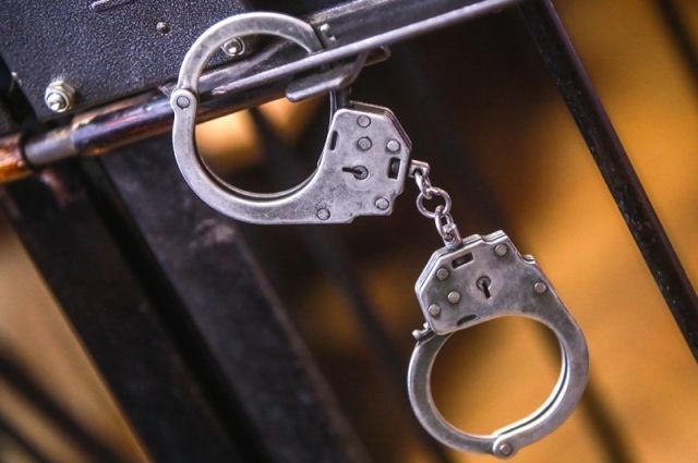 Жителя Альметьевска арестовали на трое суток за тонировку на автомобиле