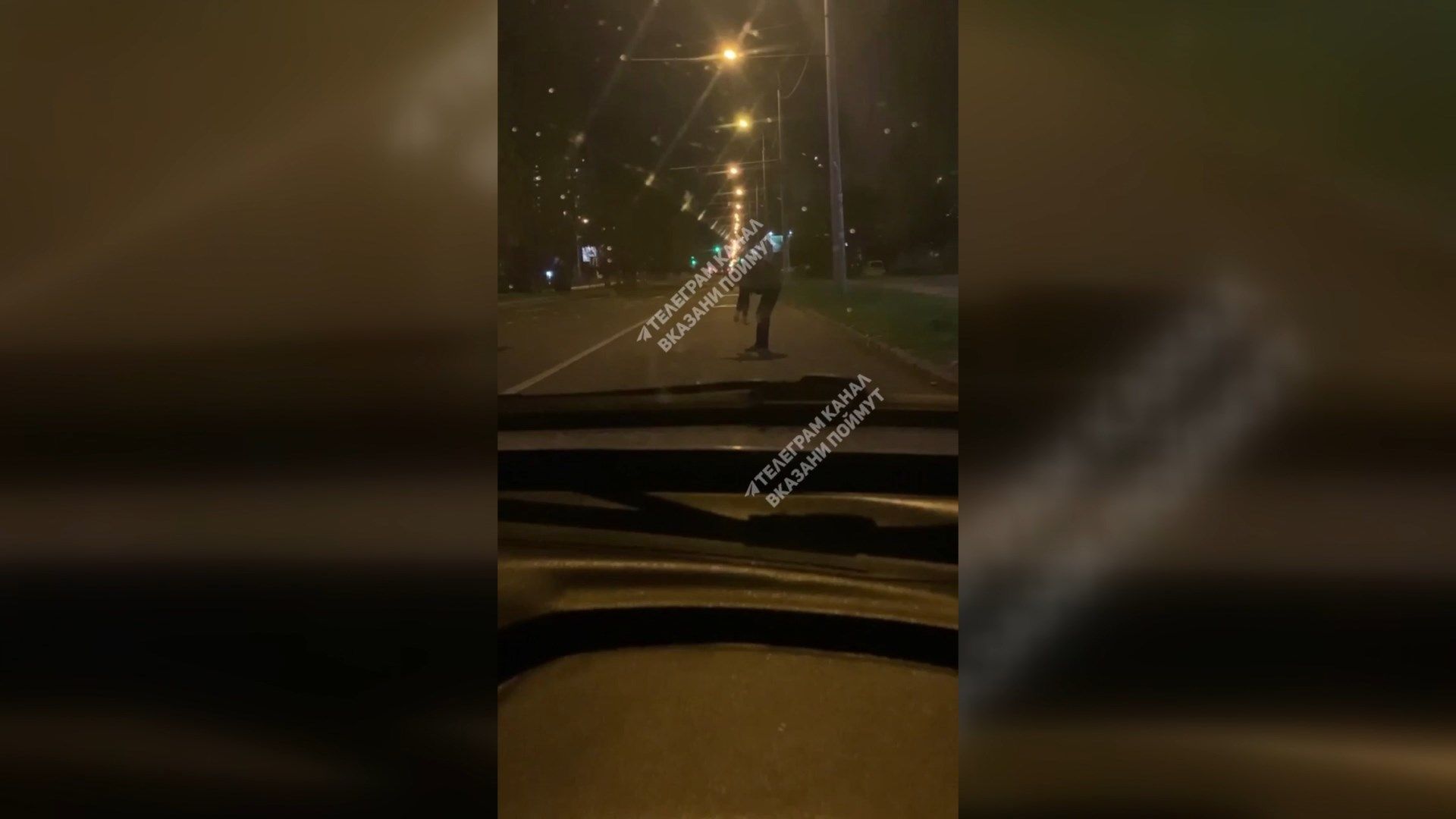 Переходившего дорогу зомби засняли в Казани