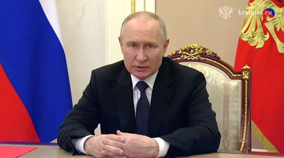 Путин по видеосвязи провёл оперативное совещание с постоянными членами Совета Безопасности
