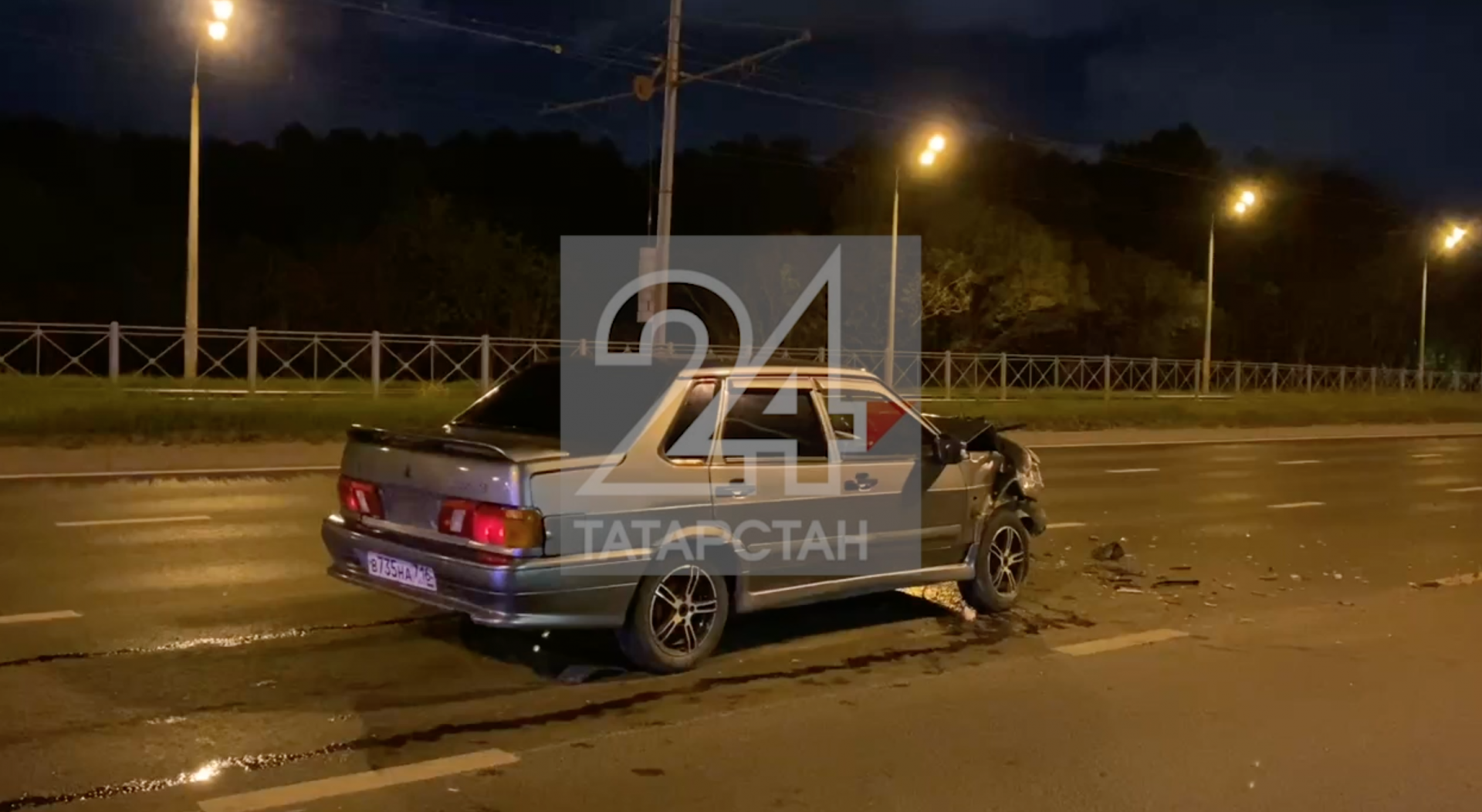 Водителя легковушки госпитализировали с травмой головы в результате ДТП в Казани