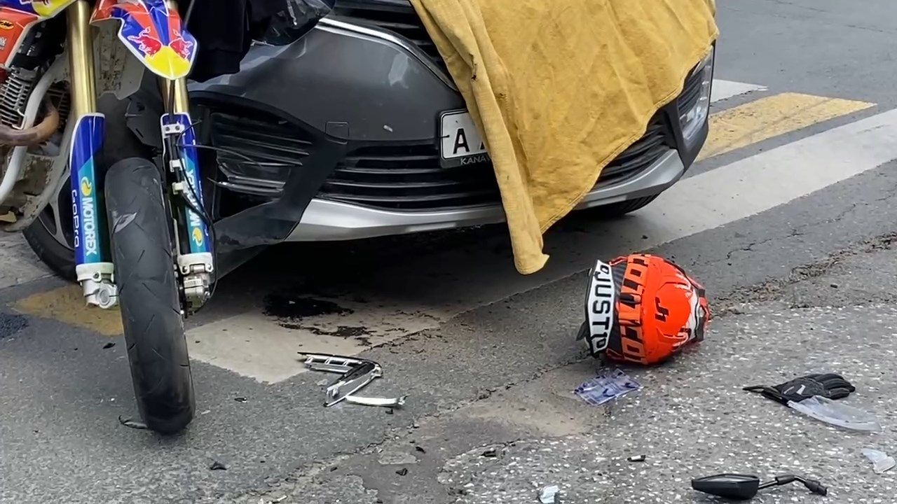 Легковушка сбила мотоциклиста на улице Губкина в Казани