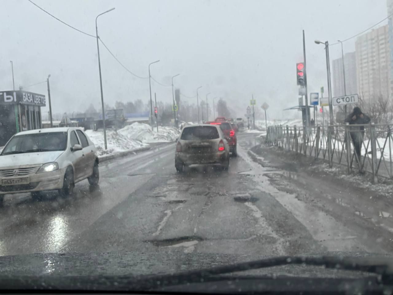 Жители казанского ЖК Салават Купере жалуются на ужасные дороги