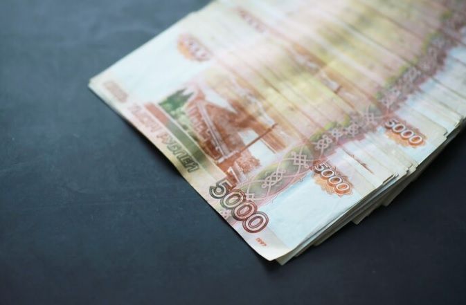 Директор фирмы из Татарстана предстанет перед судом за невыплату заработной платы и мошенничество