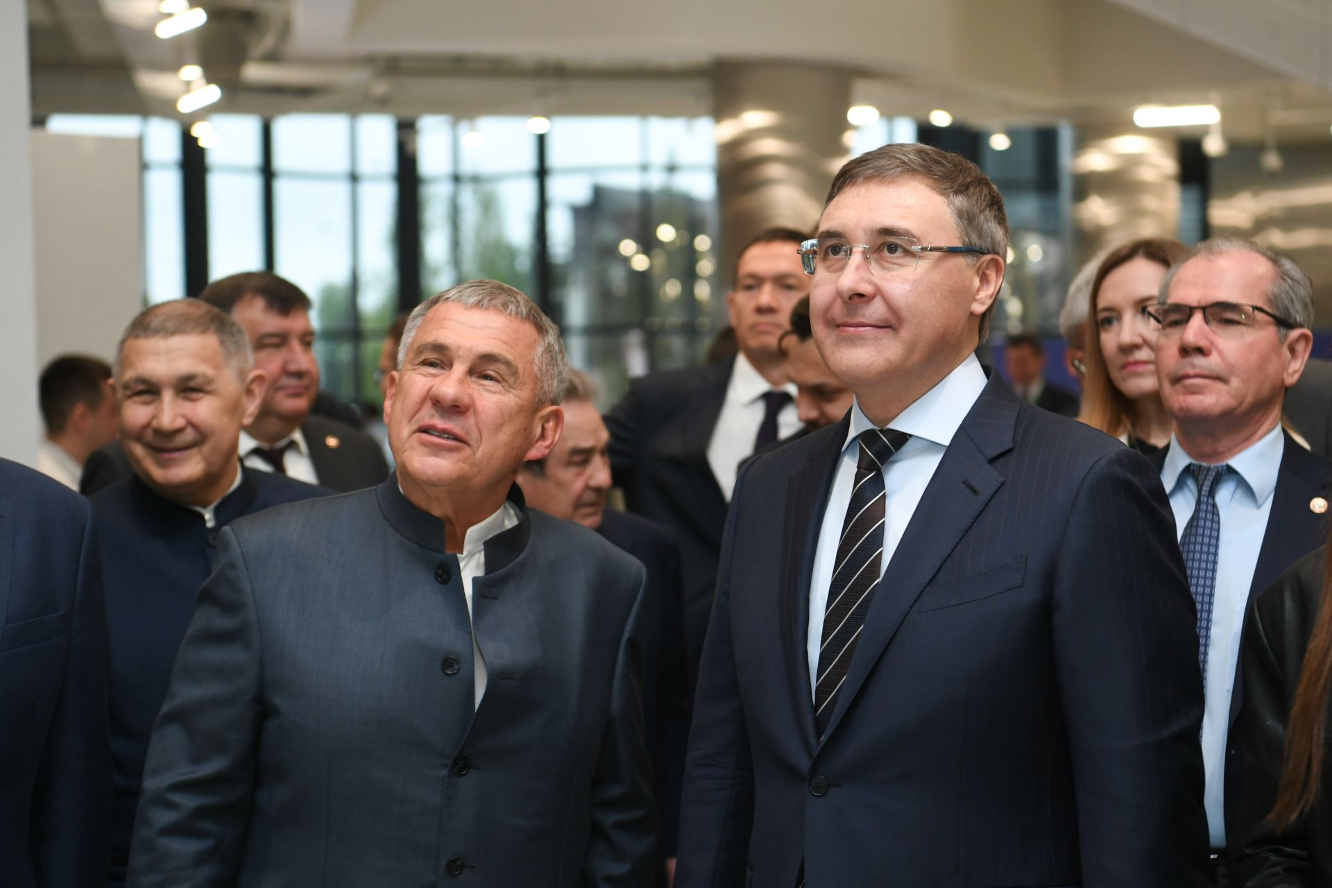 Минниханов и Фальков посетили выставку инженерных проектов