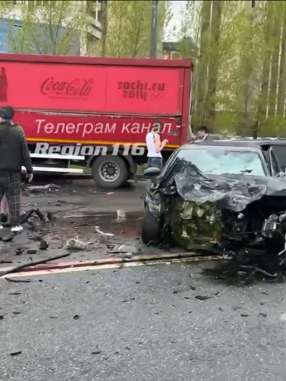 В массовом ДТП в Казани госпитализировали водителя легковушки