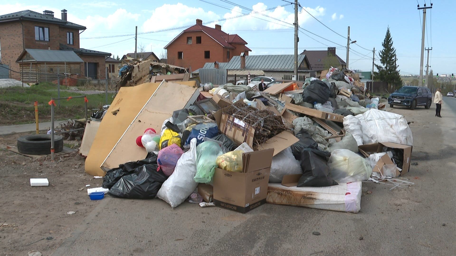 Минниханов дал поручение разрешить проблему с вывозом твердых коммунальных отходов