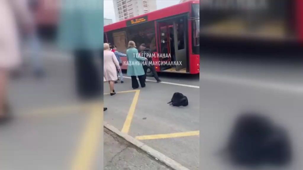 В Казани арестовали пассажиров, которые напали на водителя автобуса