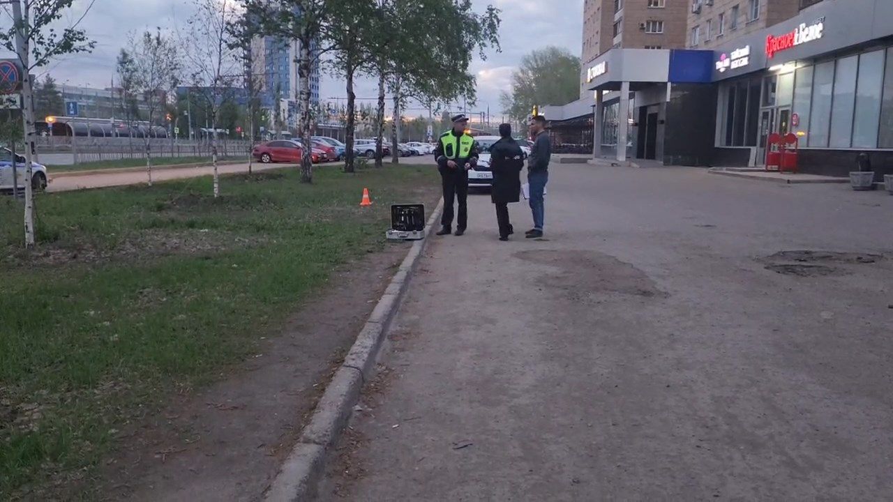 В Казани мужчина выбросил подозрительный сверток при виде полицейских