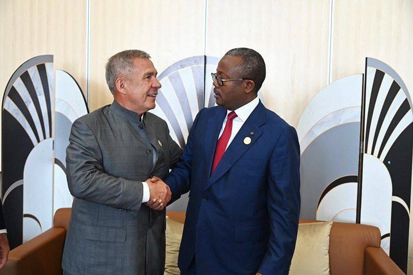 Президент Гвинеи-Бисау Умару Сисоку Эмбало прибыл с визитом в Казань