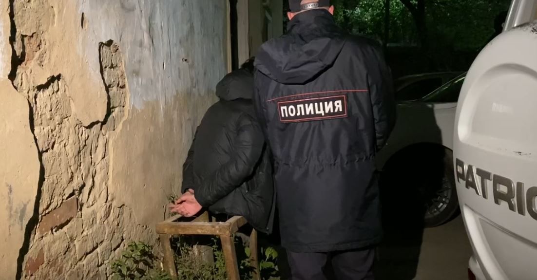 В Казани задержали 17-летнего молодого человека с наркотиками