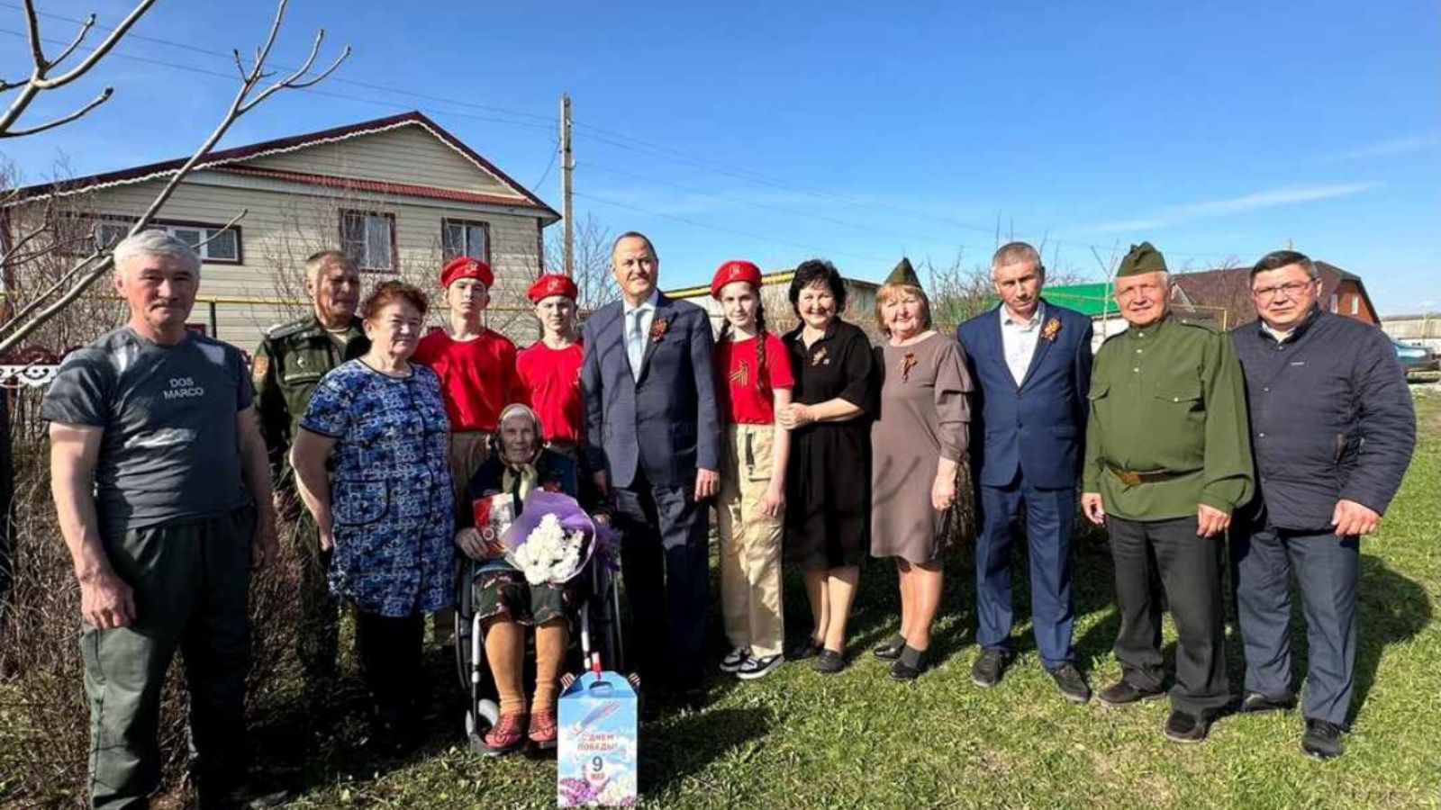 Ветераны Балтасинского района получили праздничные продуктовые наборы от Раиса РТ