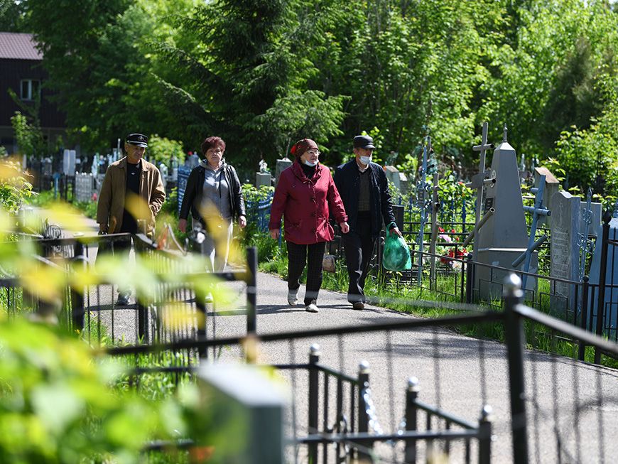 В мае и июне в Казани будут курсировать автобусы до городских кладбищ