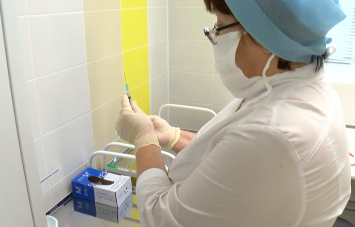 В Татарстан доставили первую партию вакцины от COVID-19