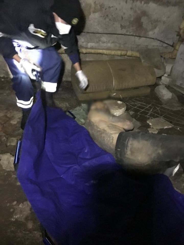 В Казани сотрудники МЧС вытащили из подвала замерзшего мужчину