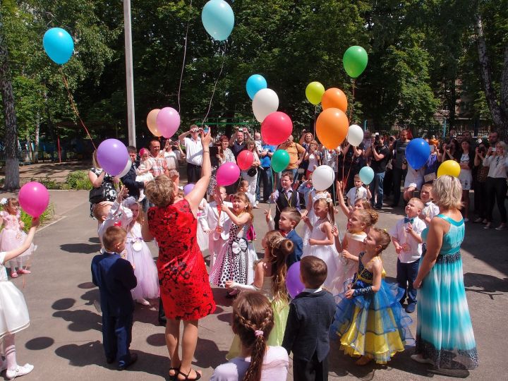 В России запрет на проведение массовых мероприятий в школах продлен до конца 2021 года