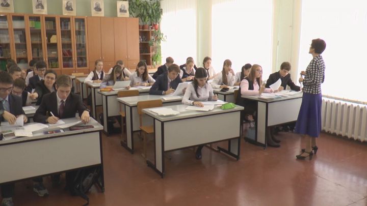 В Татарстане учителям, которые переехали на село, выплатят по одному миллиону рублей