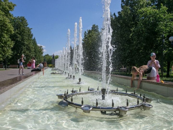 С 18 мая в парках и скверах Казани начнут работать фонтаны