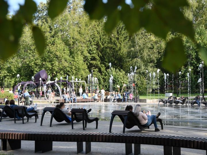 В Казани в парке Горького проходят бесплатные занятия по испанскому и английскому языкам