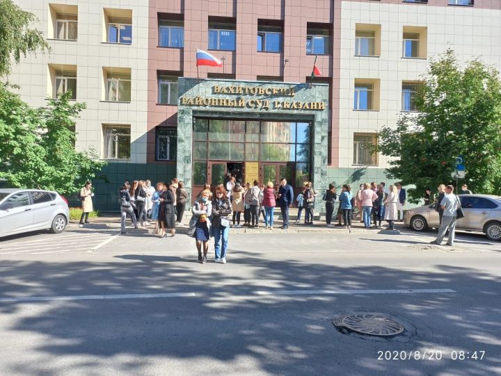 Неизвестные сообщили о минировании судов в Казани
