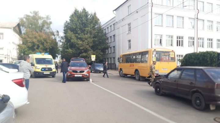 В Казани автомобилист сбил школьника