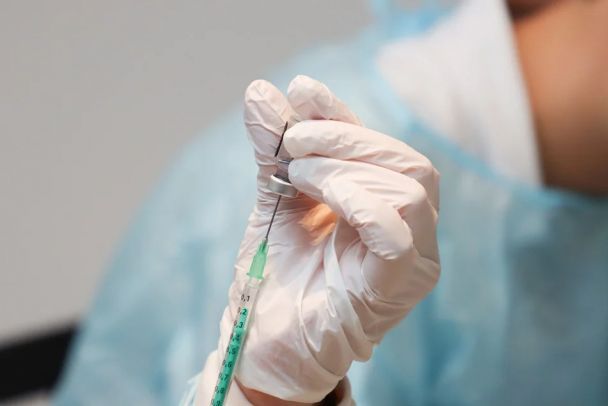 В Казани из-за низких темпов вакцинации закрыли прививочный пункт в Леруа-Мерлен