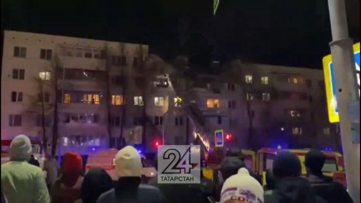 Еще двоих пострадавших при взрыве в Челнах достали из-под завалов