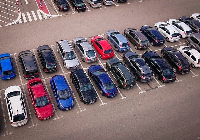 В этом году в Казани появятся почти 2 тысячи новых парковочных мест