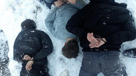 В Татарстане трое парней изготавливали в лесу наркотики