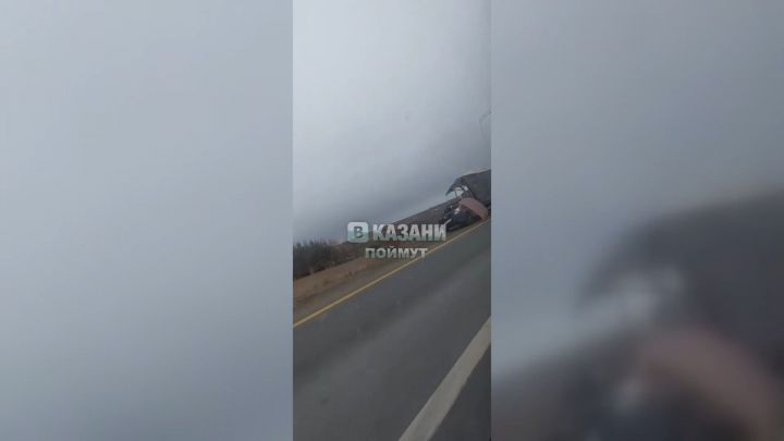 Водитель грузовика получил сотрясение после жесткого ДТП на М7 - МВД Татарстана