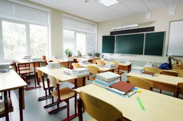 В татарстанских школах начали устанавливать контрольно-пропускные пункты