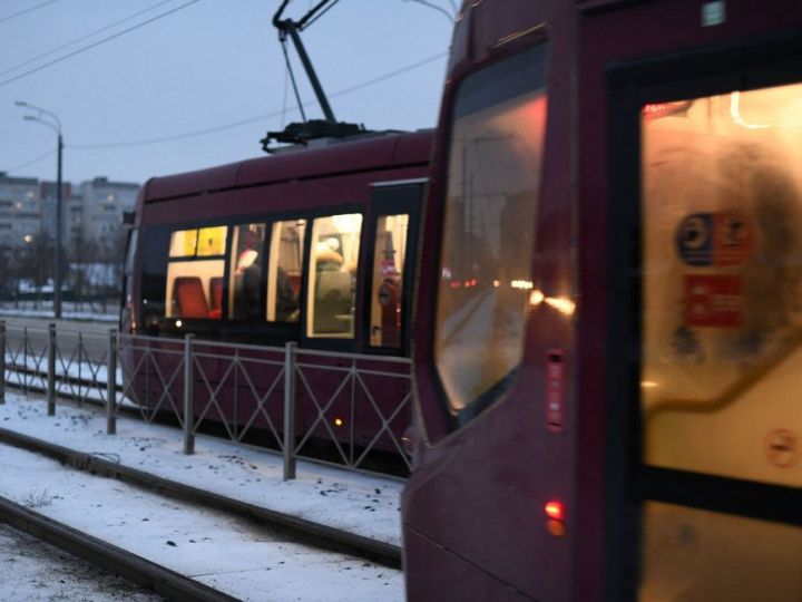 В Казани приостановили движение трамваев из-за обрыва сети