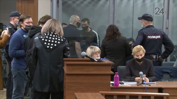 Один из обвиняемых участников ОПГ «Тукаевские» пришел на заседание суда пьяным