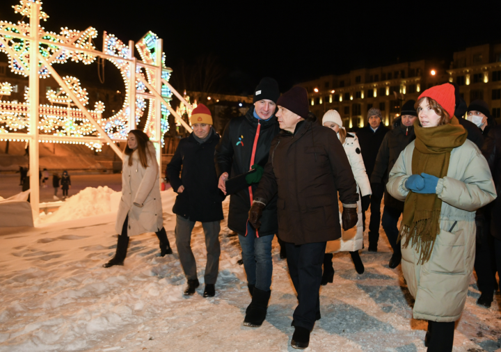 Минниханов посетил торжественное открытие катка в парке «Черное озеро»