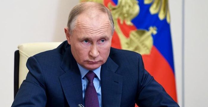 Владимир Путин о вакцинации от COVID-19: «Мы стараемся идти не по пути принуждения, а по пути убеждения»