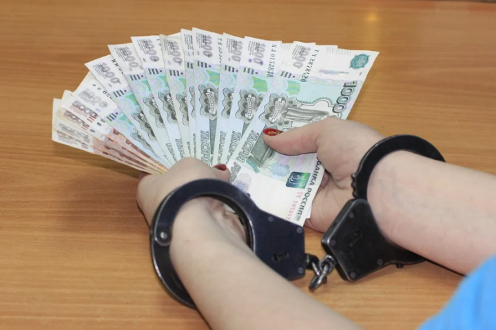 В России коррупционные преступления предложили приравнять к госизмене
