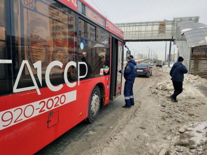 В казанском общественном транспорте было зафиксировано более 300 пассажиров без масок